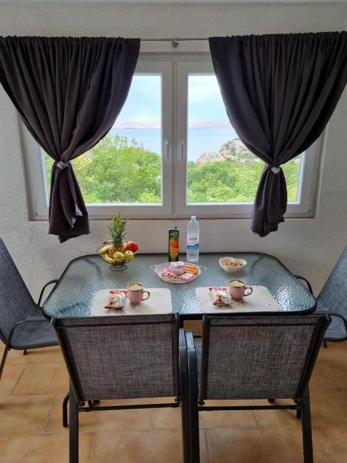 Apartmani 'Cvit' Karlobag Exterior photo