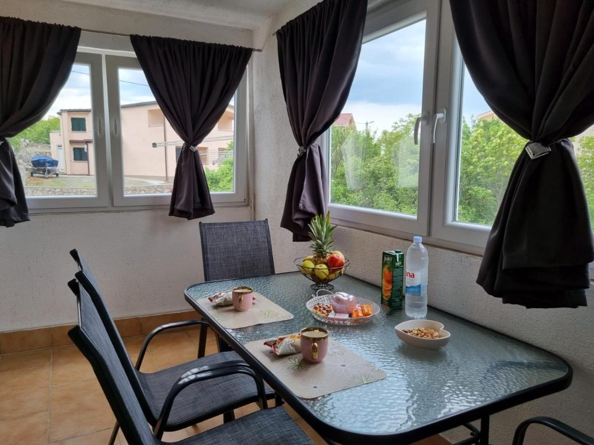 Apartmani 'Cvit' Karlobag Exterior photo