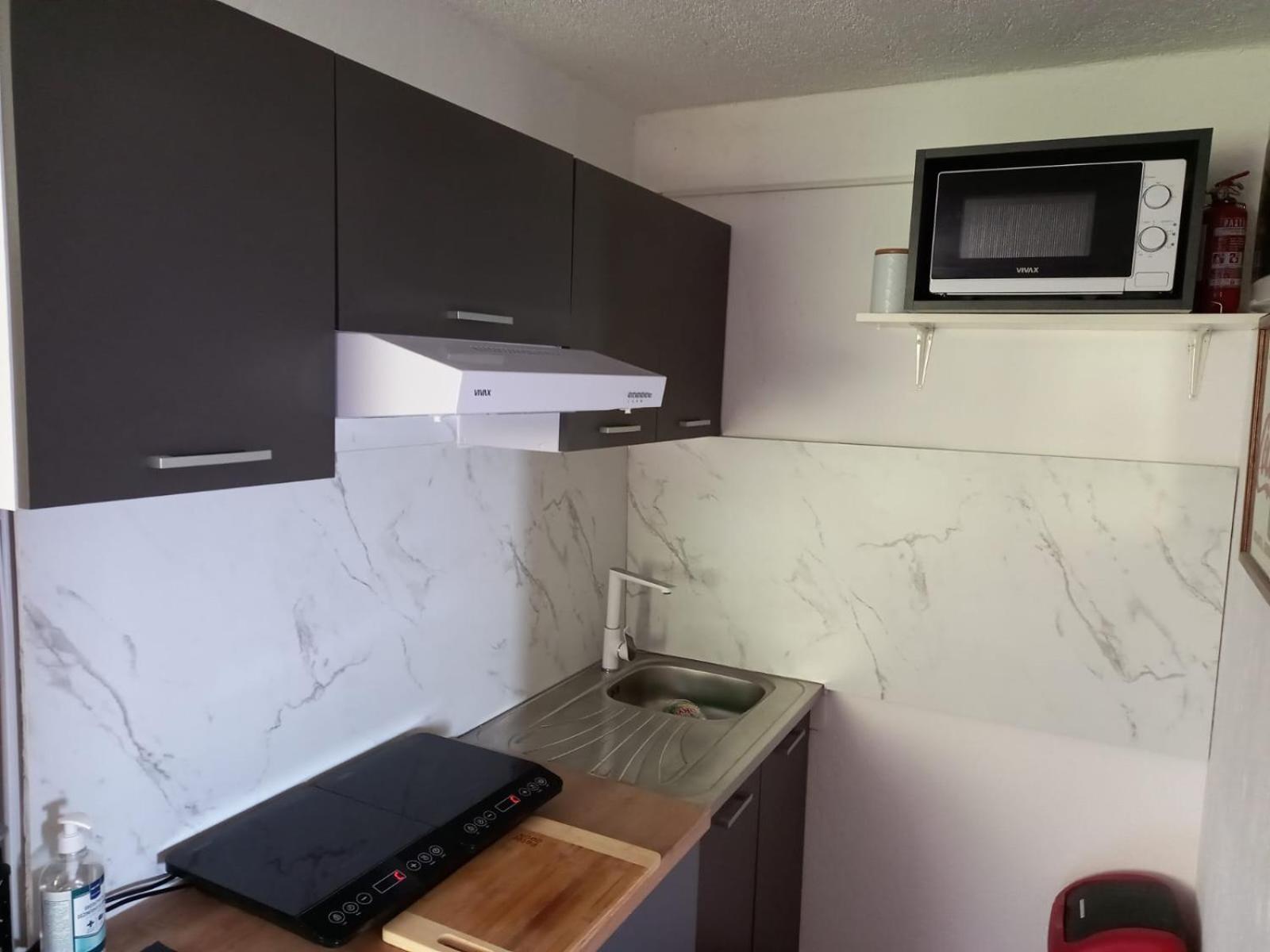 Apartmani 'Cvit' Karlobag Exterior photo